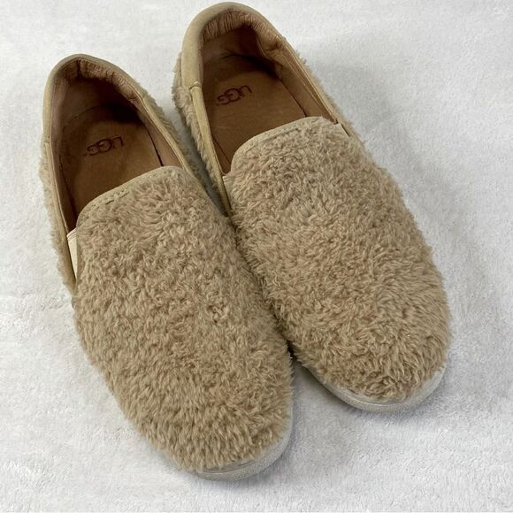 UGG AUSTRALIA RICCI SLIP ON SNEAKERS - Picture 2 of 11